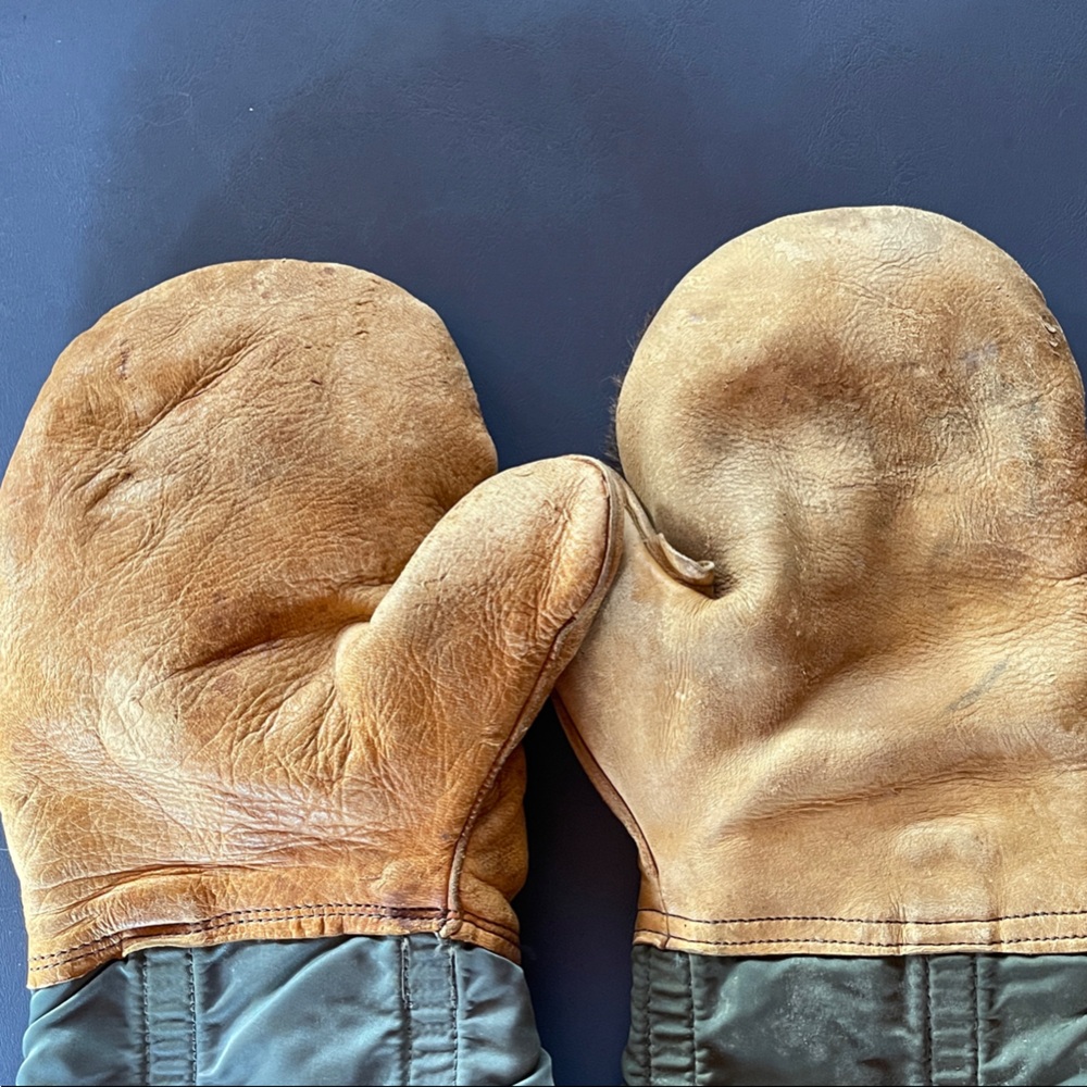 Vintage Leather and Fur Air Force Mittens - Picture 3 of 9